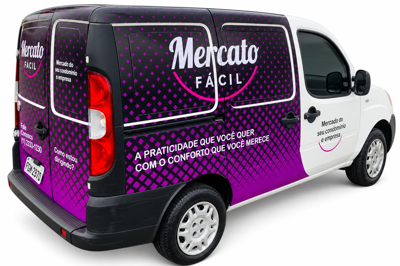 Veículo da Mercato Fácil com a identidade visual da marca